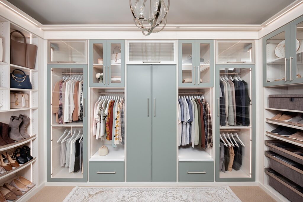 Closet Systems For Walk In Closets Things To Consider