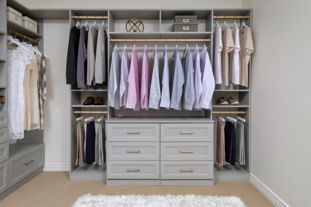How Do Custom Closet Designs Improve Home Organization_